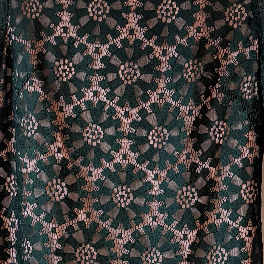 Jessica Howard Green Geometric Floral Pattern Lace Over Cream Lined Midi Dress - Picture 2 of 8